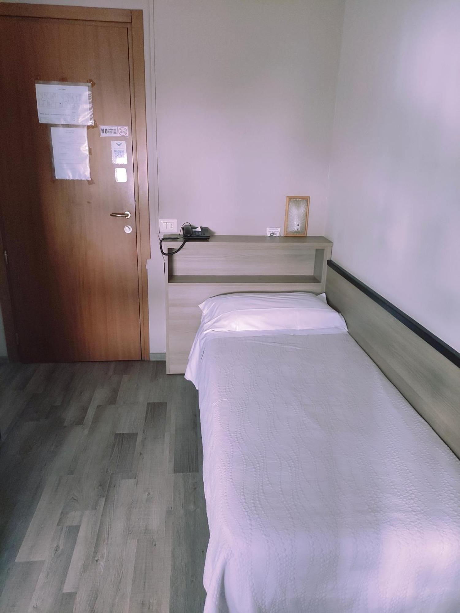 Hotel Salus ميلان المظهر الخارجي الصورة