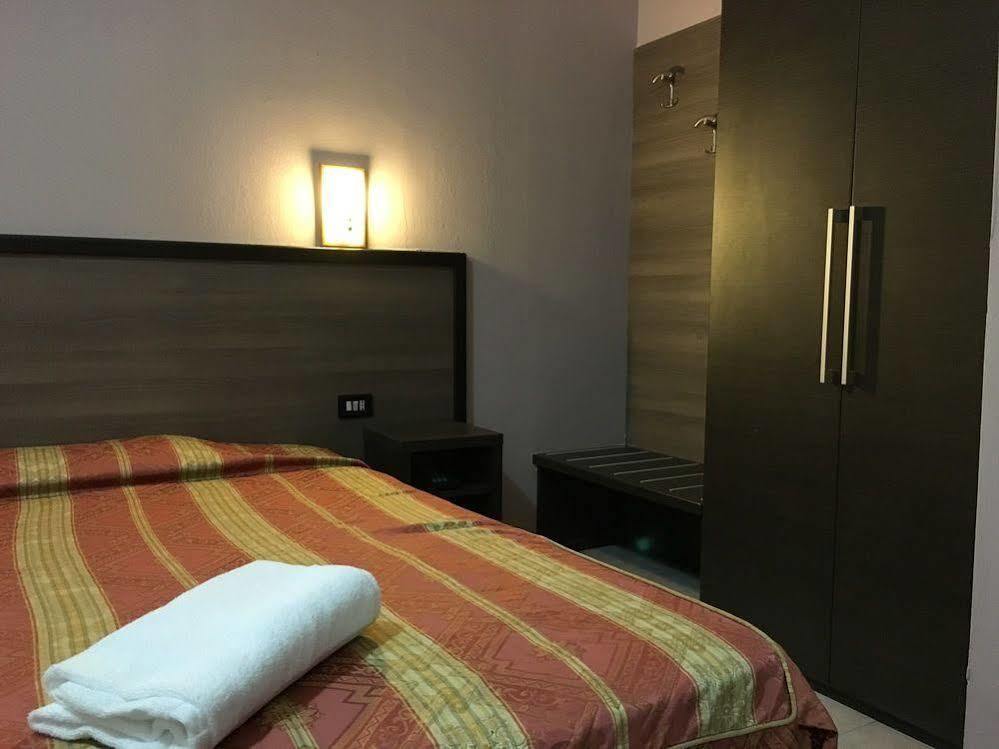 Hotel Salus ميلان المظهر الخارجي الصورة
