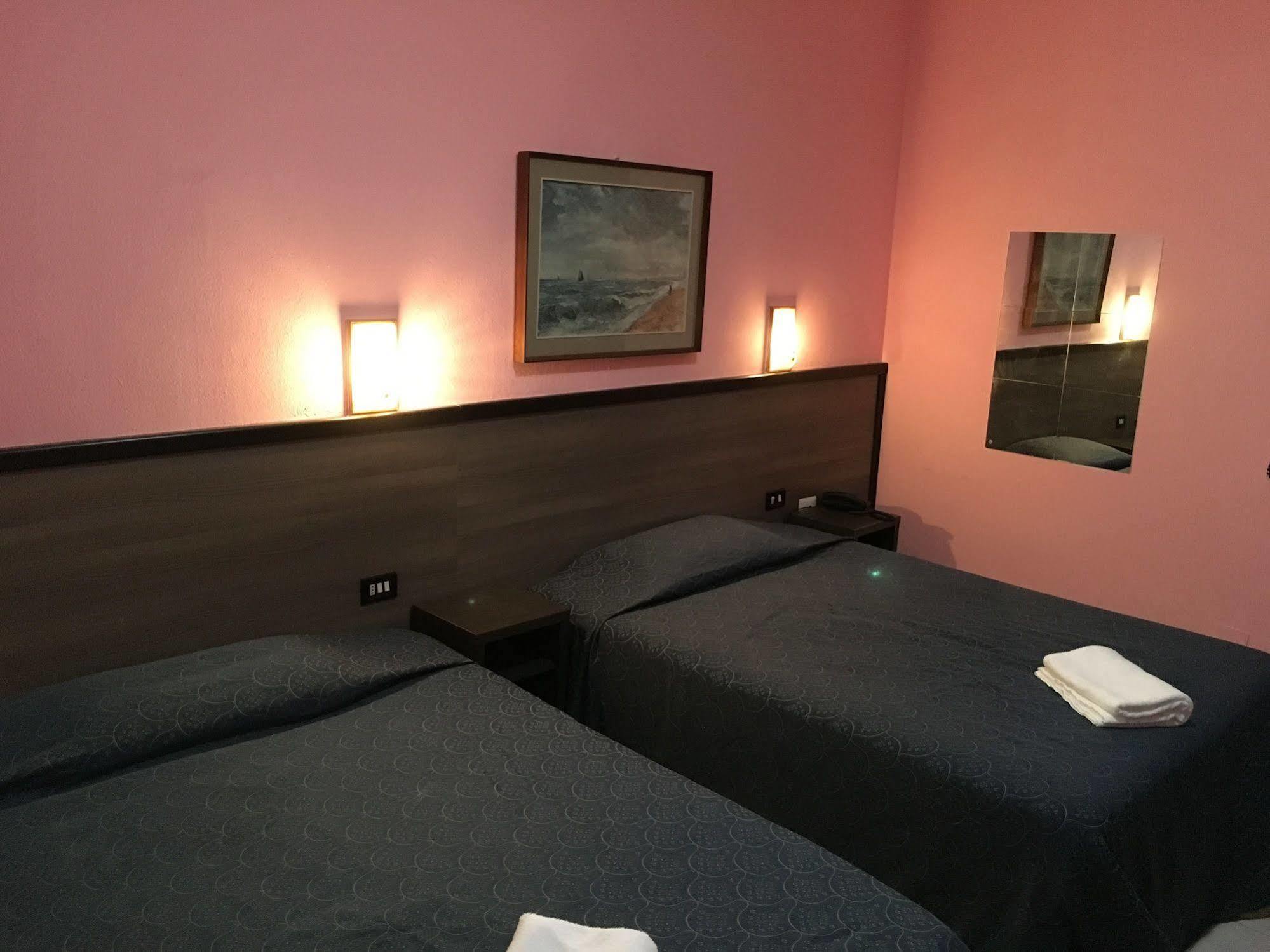 Hotel Salus ميلان المظهر الخارجي الصورة